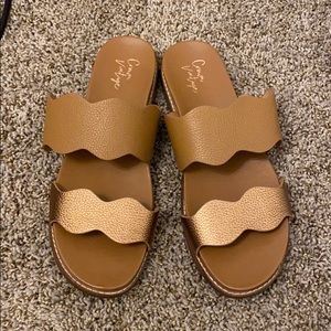 BRAND NEW Crown Vintage Sandals